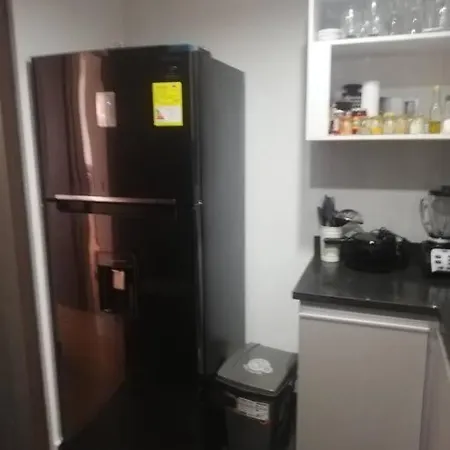 Hermosa habitación privada en conjunto residencial cerca al Aeropuerto y terminal de Bogotá, zonas comunes se comparten con 1 persona Exterior foto