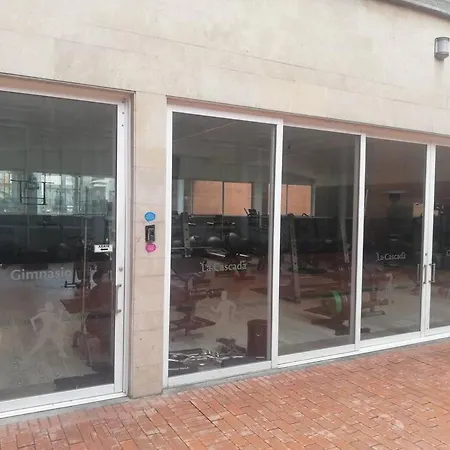 Hermosa habitación privada en conjunto residencial cerca al Aeropuerto y terminal de Bogotá, zonas comunes se comparten con 1 persona Exterior foto