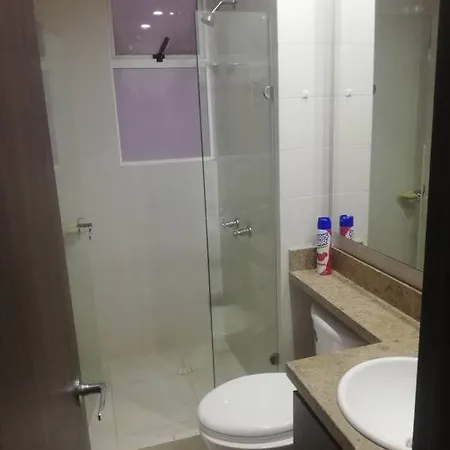 Hermosa habitación privada en conjunto residencial cerca al Aeropuerto y terminal de Bogotá, zonas comunes se comparten con 1 persona Exterior foto